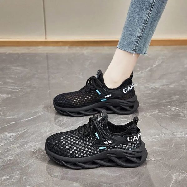 Summer Fly-knit Sneakers Versatile Mesh Breathable - 图片 2